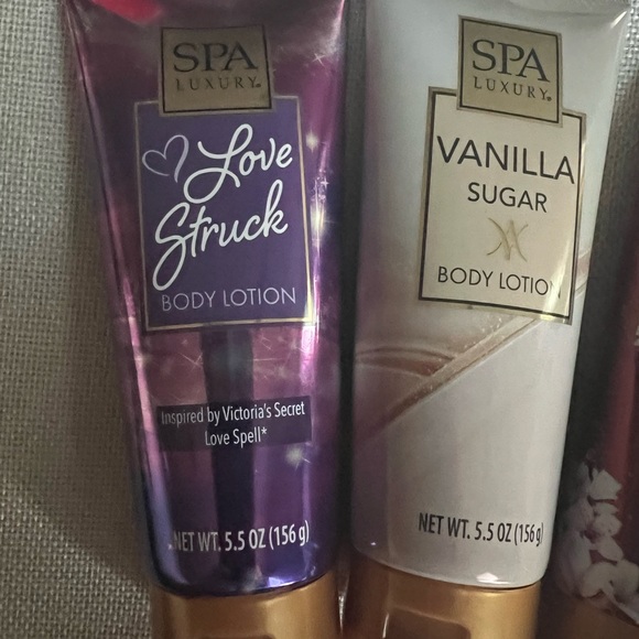 Spa Luxury (3) Pack of Scented Body Lotions Vanilla Sugar,Cherry Blossom - Picture 3 of 3